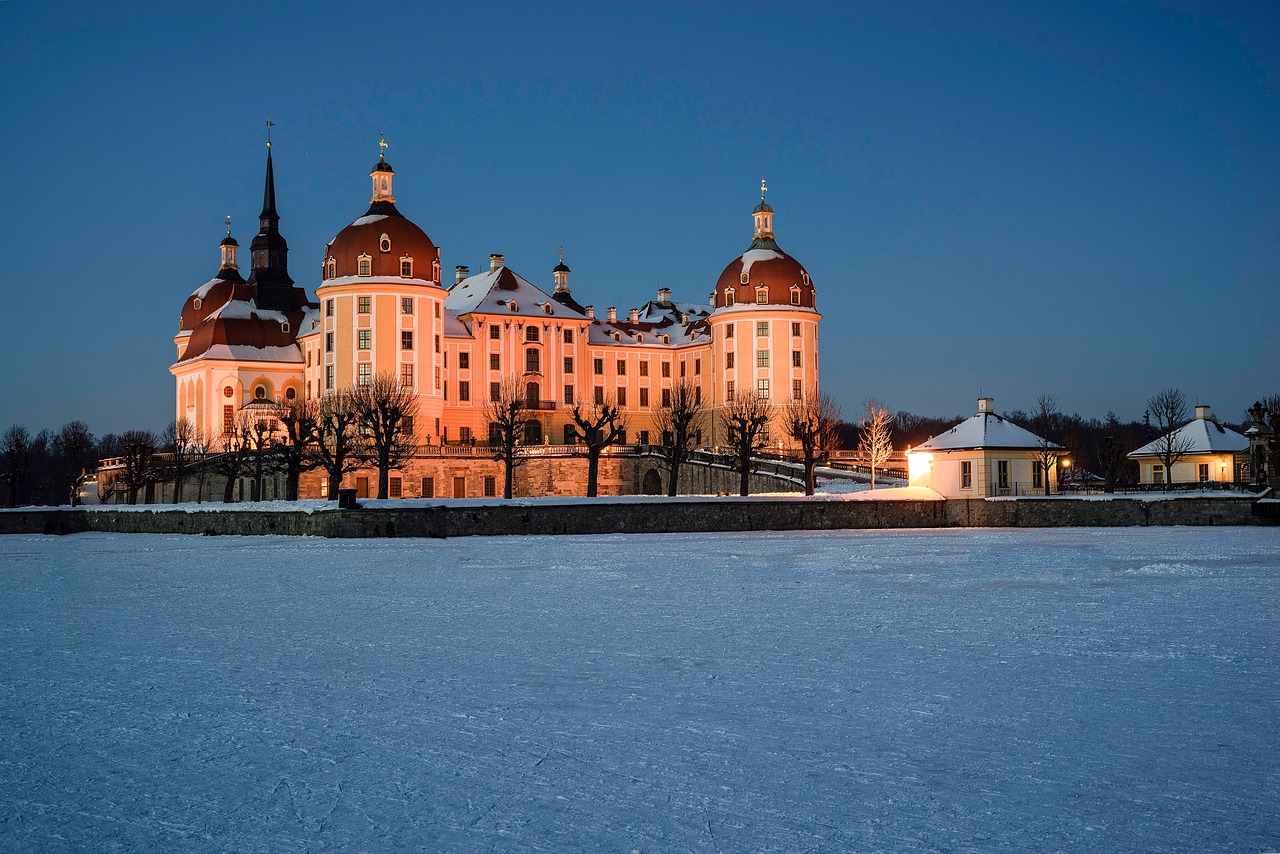 Moritzburg je Perlou saského baroka. A zámkem, kde natočili Tři oříšky pro Popelku