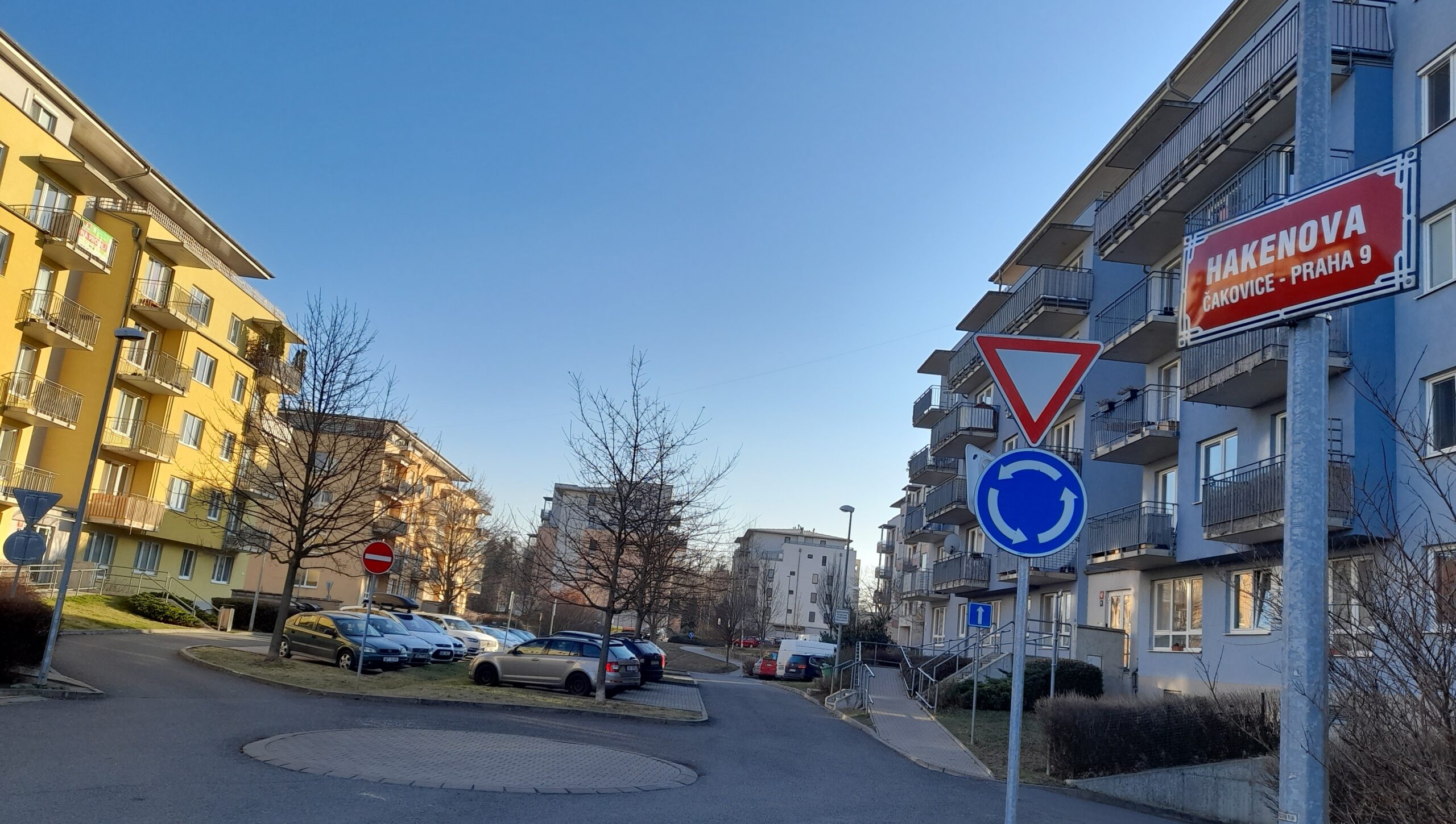 Čakovice v Praze 9 mají výborné dopravní spojení