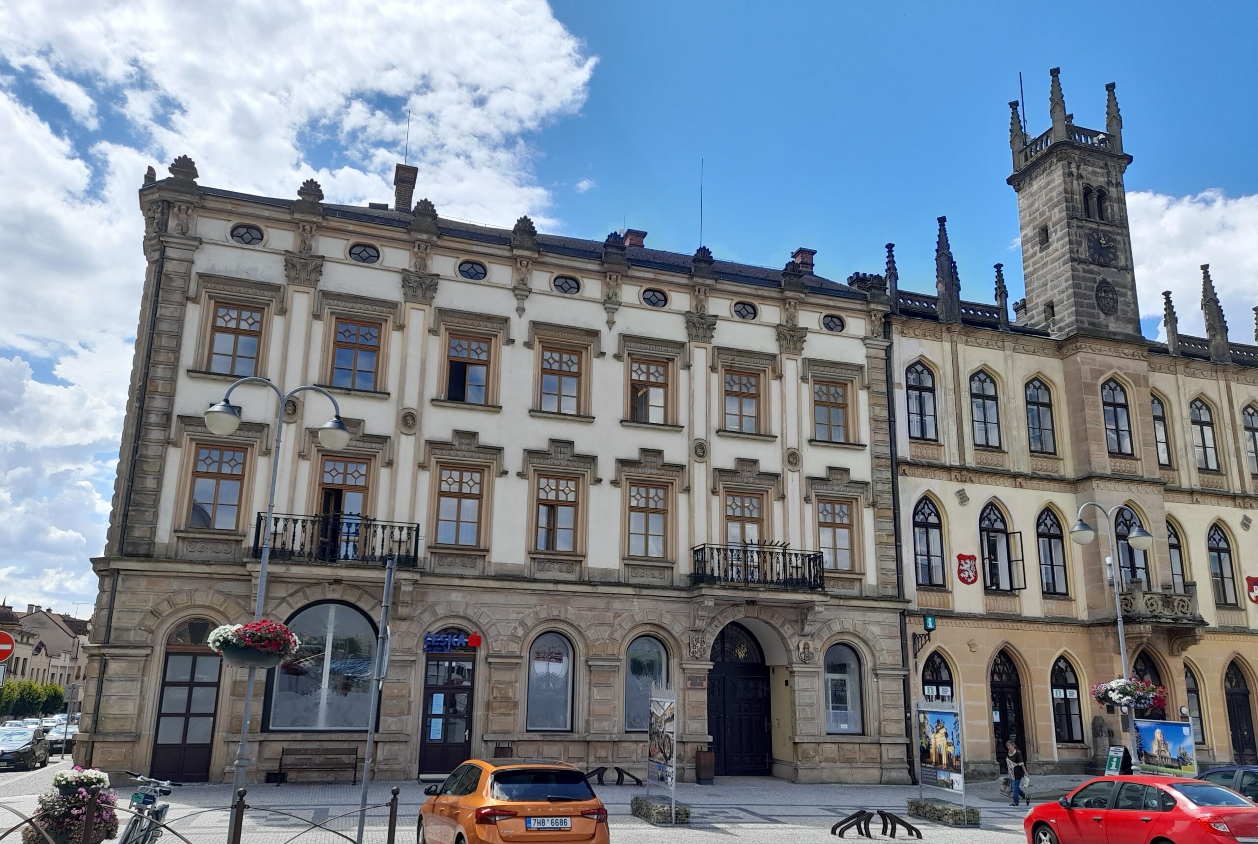 Hořice, náměstí, radnice
