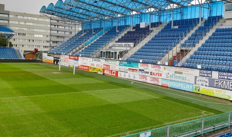 Fotbalový stadion v Mladé Boleslavi.