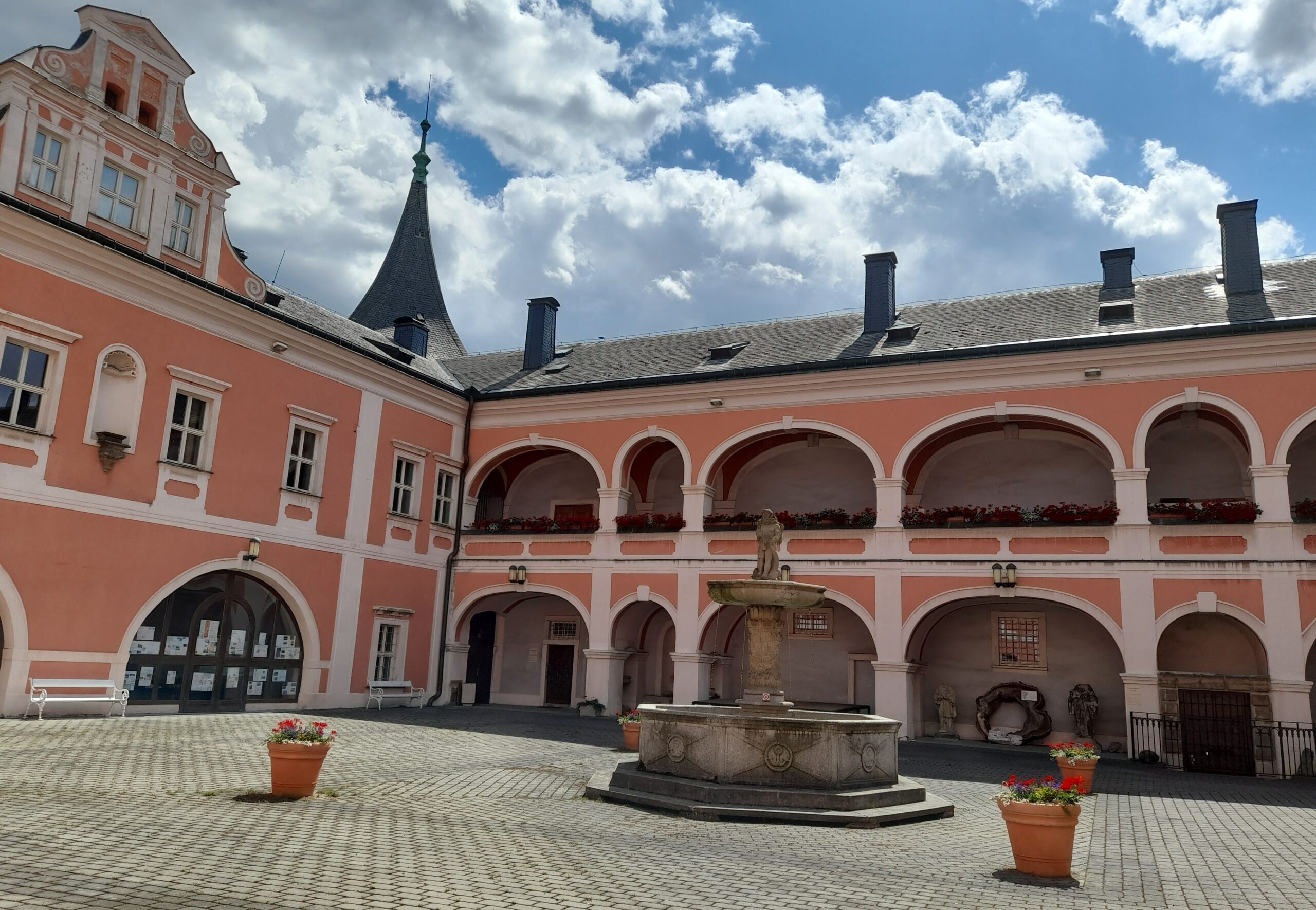 Sokolov, zámek