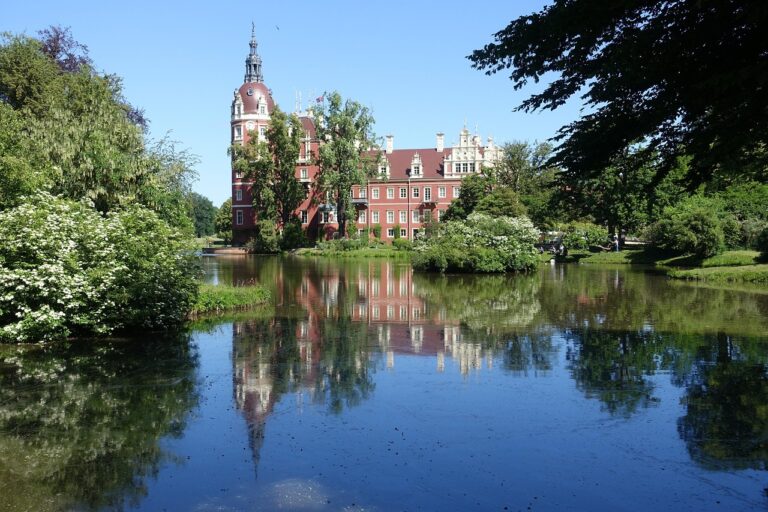 Německo, Horní Lužice, Bad Muskau, zámek